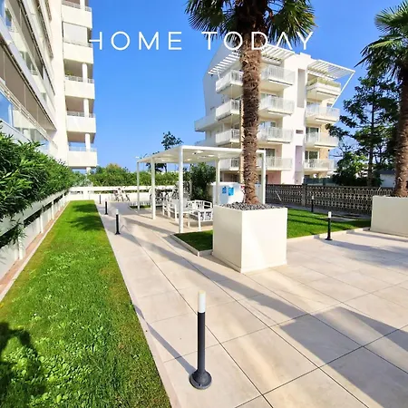 Apartment Ht - Luxury At Palm Lido di Jesolo