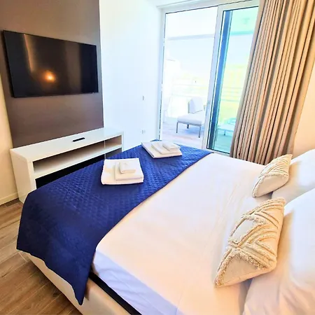 Ht - Luxury At Palm